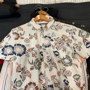 O’Neil Large White Floral Button Up